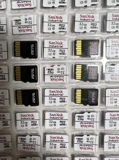SanDisk SDSDQEC-032G - Image 3